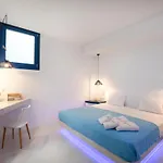 Blue White Villa Monolithos