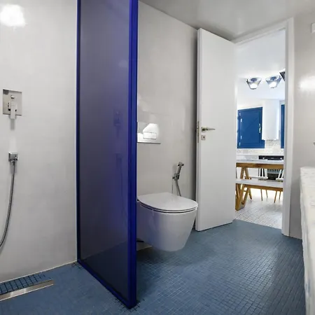 Vila Blue White *