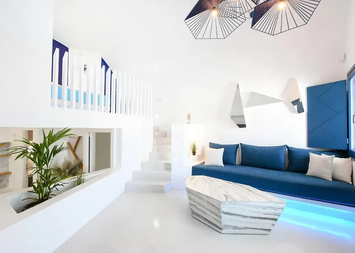 Blue White Villa Monolithos (Santorini)